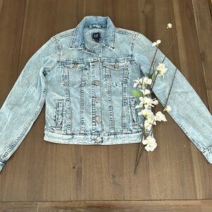 Gap Kids blue jean jacket. Snap button size XXL